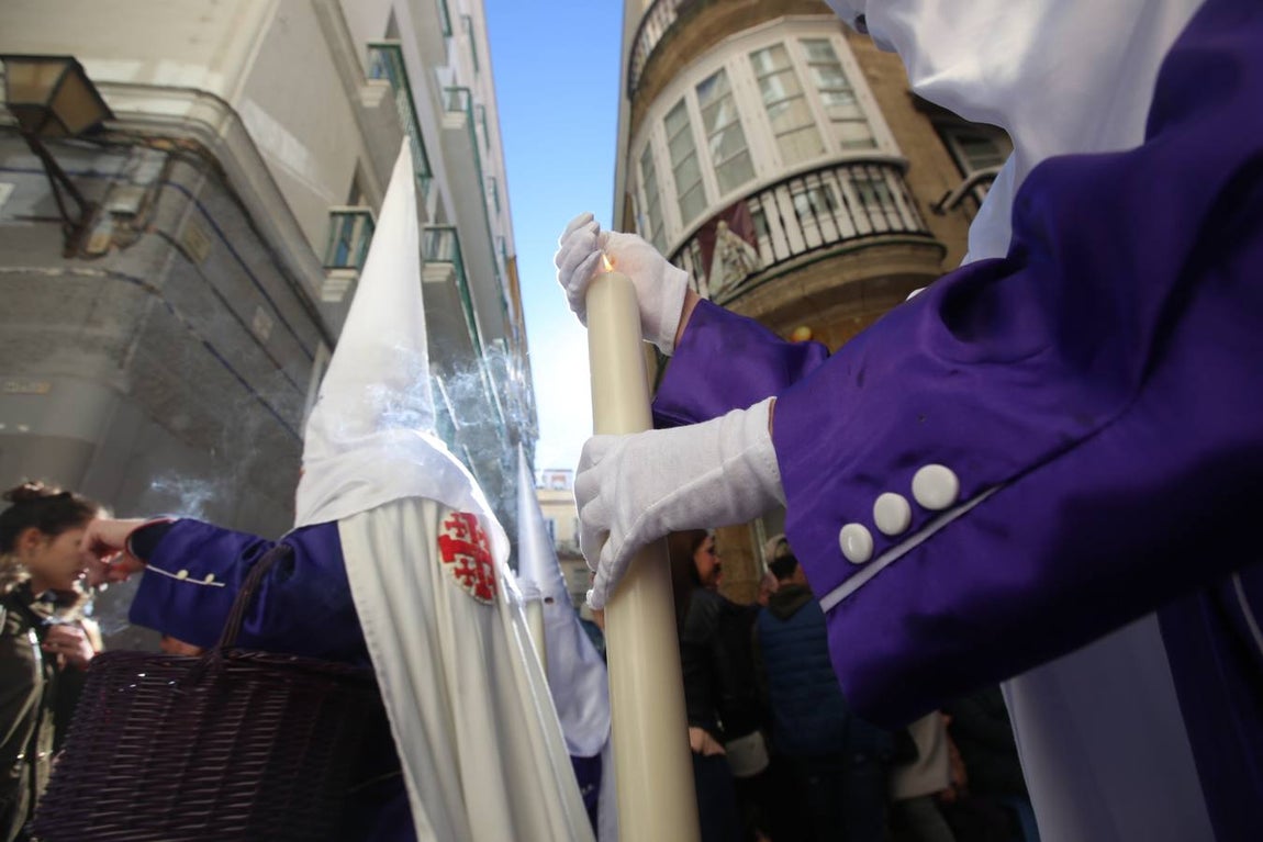 FOTOS: El Nazareno del Amor en la Semana Santa de Cádiz 2018