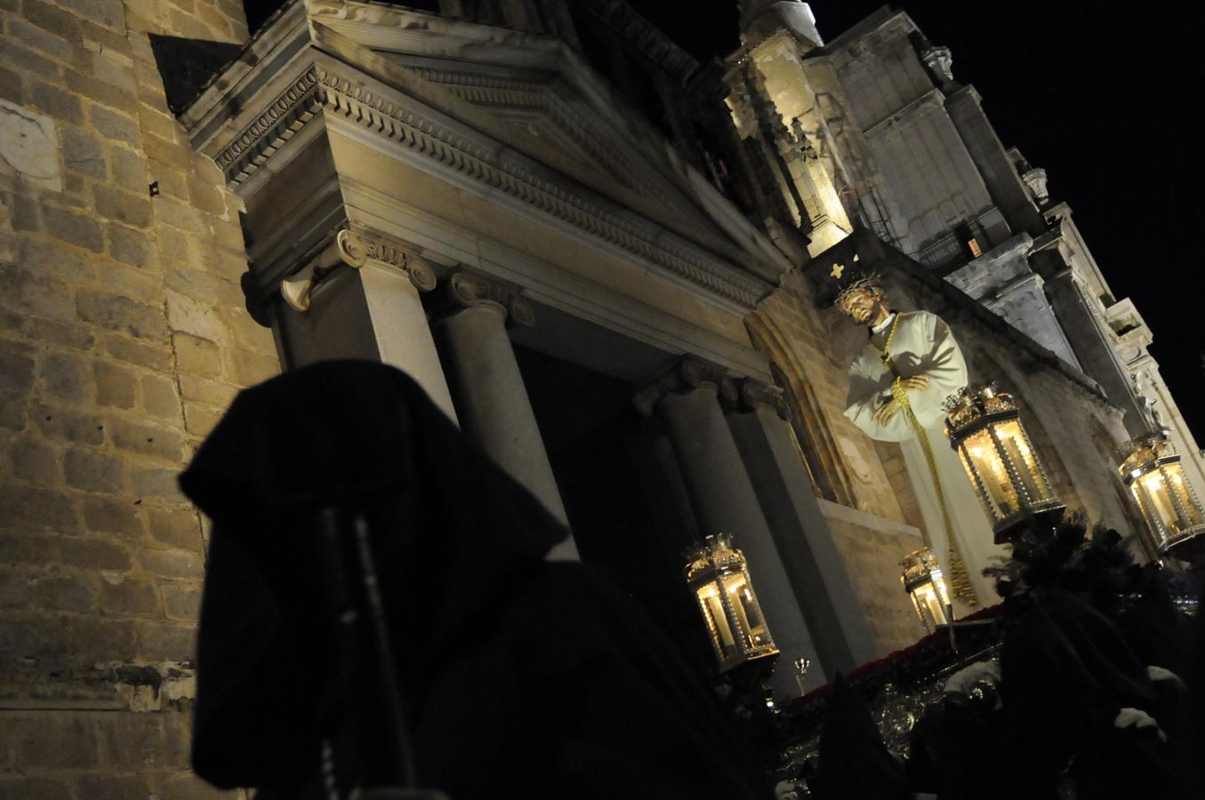 Las procesiones del Lunes Santo, en imágenes