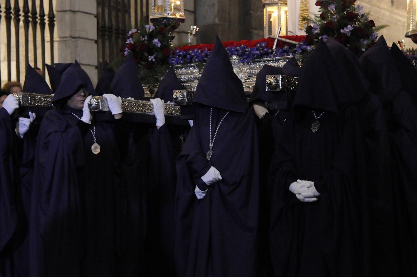 Las procesiones del Lunes Santo, en imágenes