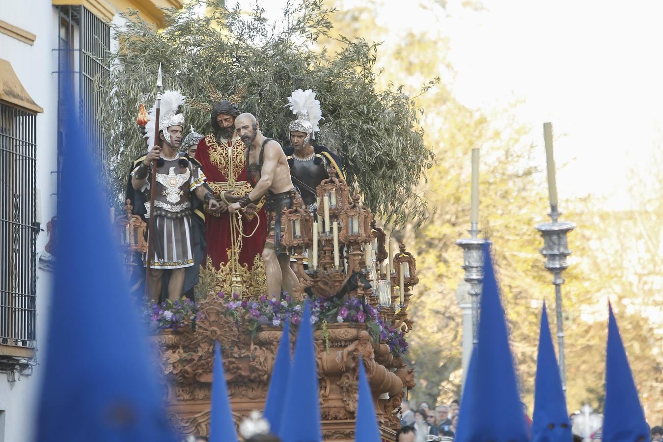 En fotos, el popular cortejo del Prendimiento en la Semana Santa de Córdoba 2018