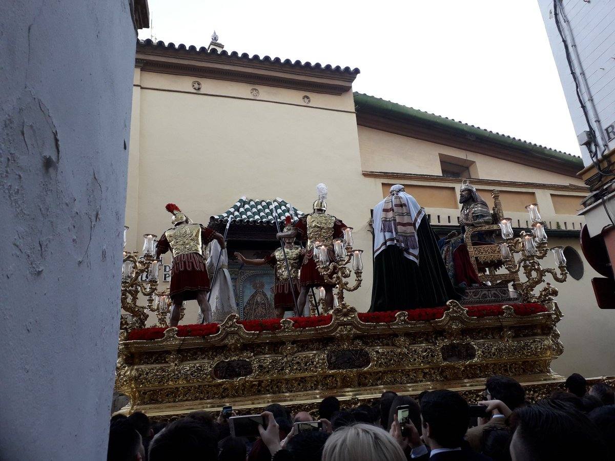 #SsantaSevABC: El Lunes Santo tras el objetivo de los lectores de ABC de Sevilla