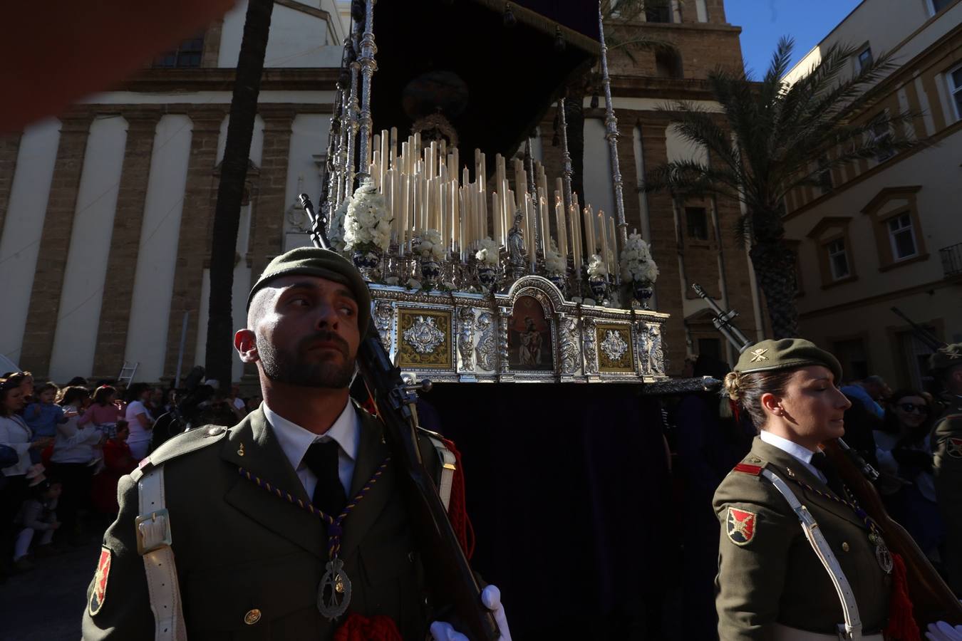 Salida de la cofradía de Piedad este Martes Santo