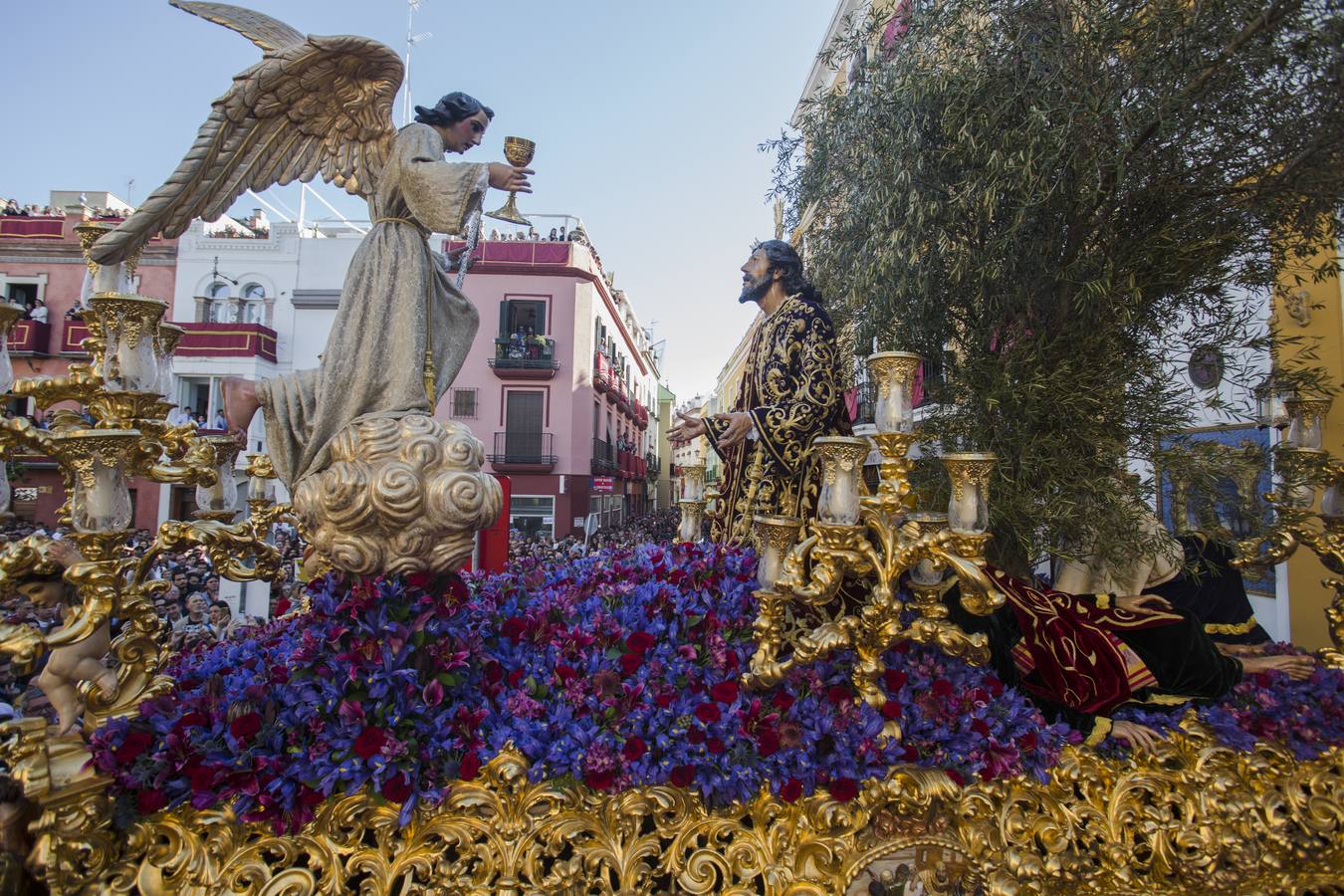 En fotos, Montesión en la Semana Santa de Sevilla 2018