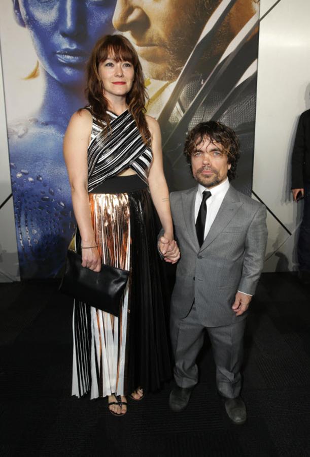 Peter Dinklage y Erica Schmidt. 