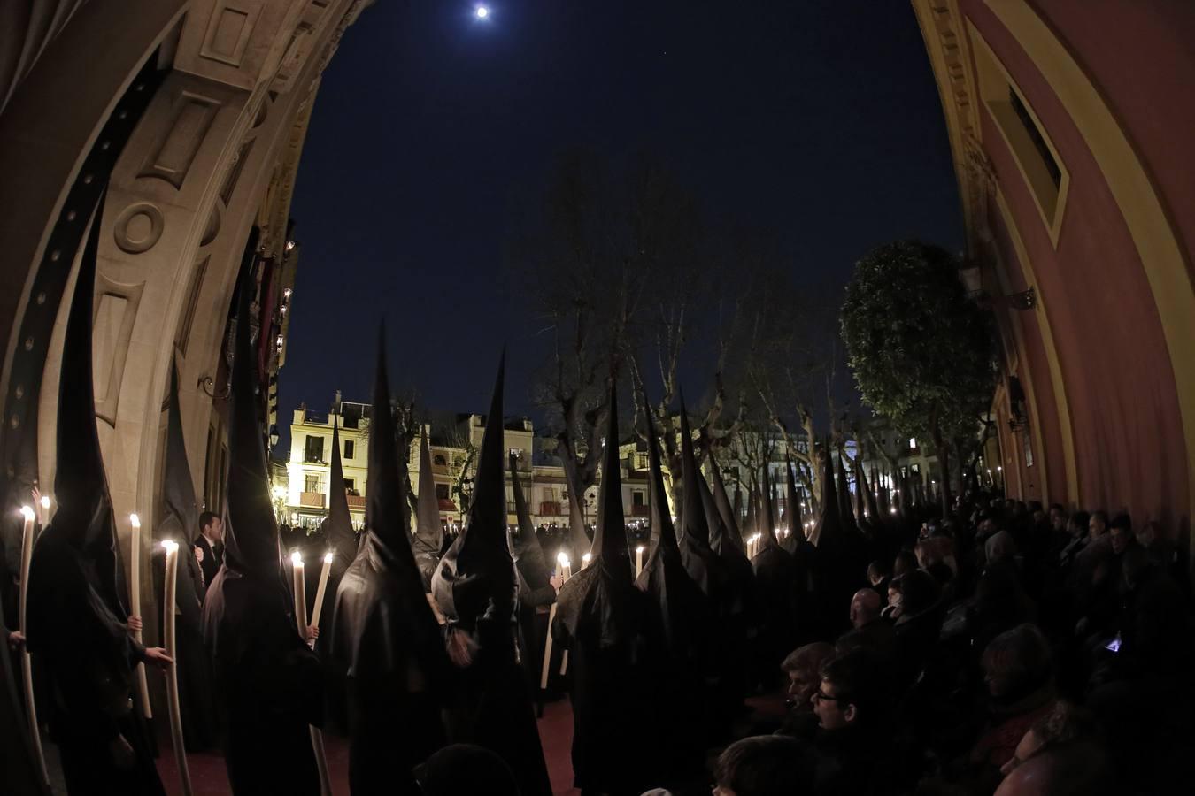 La salida de la hermandad del Gran Poder, en imágenes