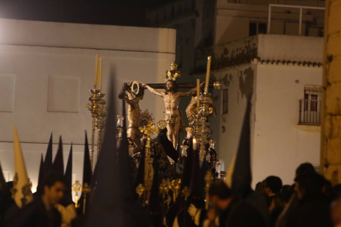 El Perdón sale de Santa Cruz