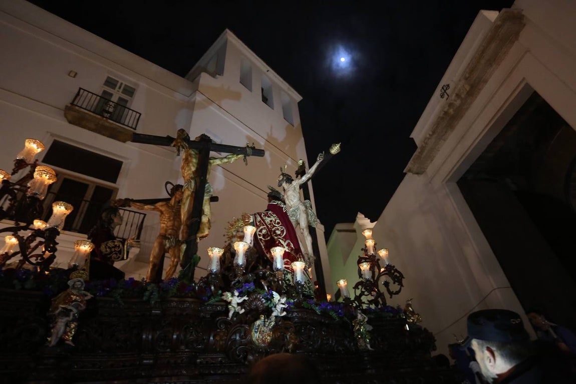 El Perdón sale de Santa Cruz