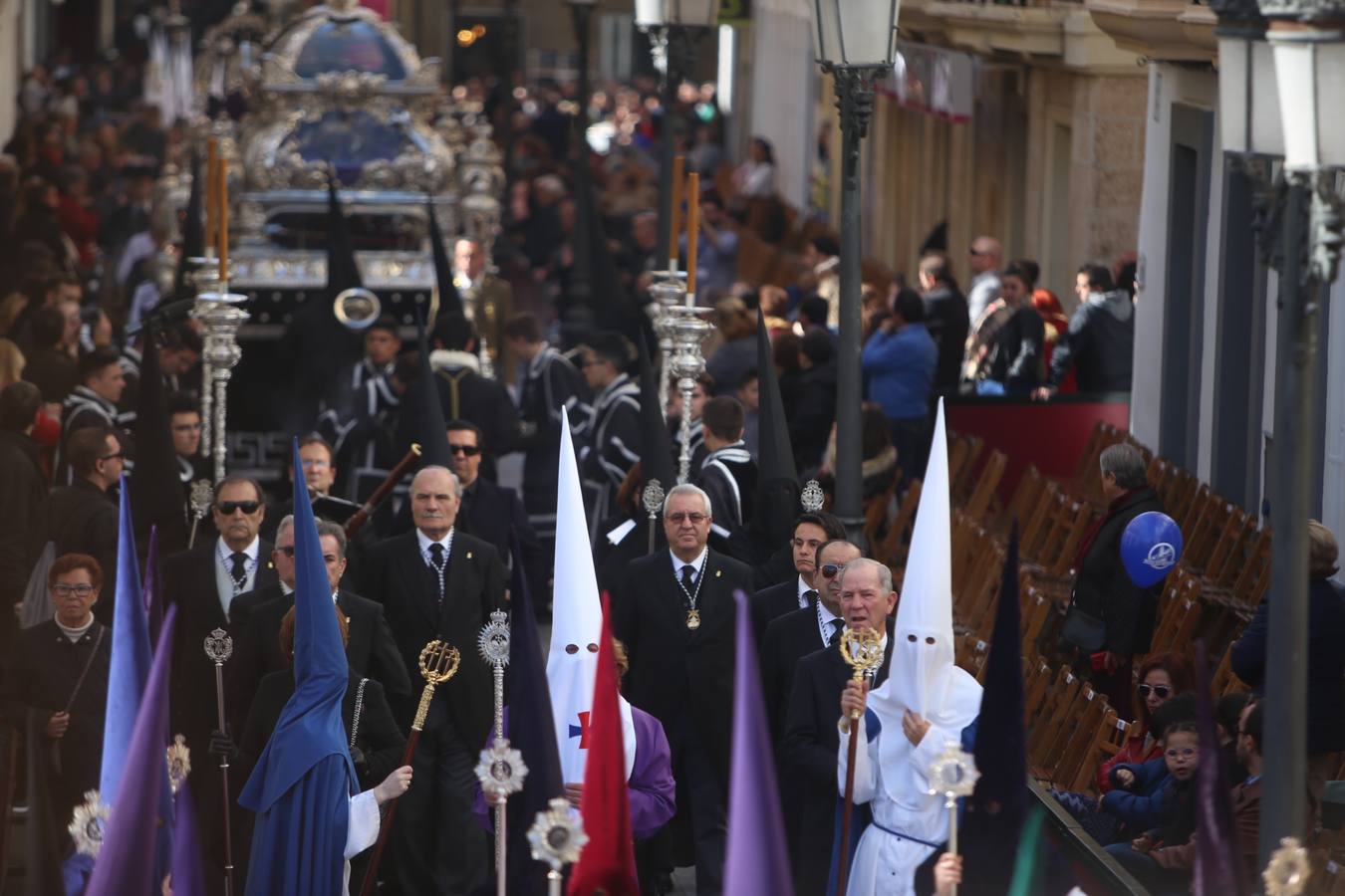 El Santo Entierro, en el Sábado Santo de Cádiz