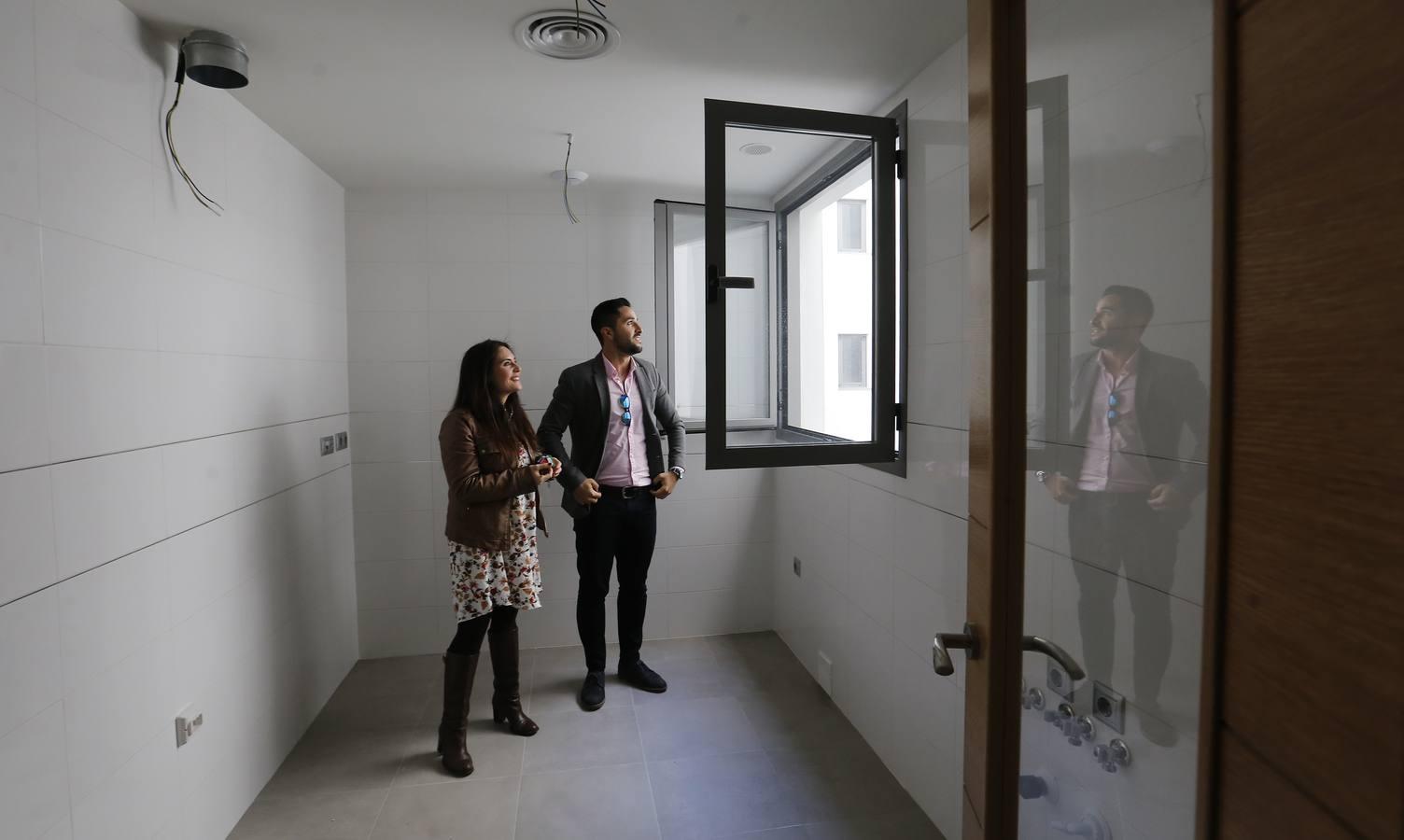 En imágenes, Vimcorsa entrega las primeras 17 viviendas en Turruñuelos