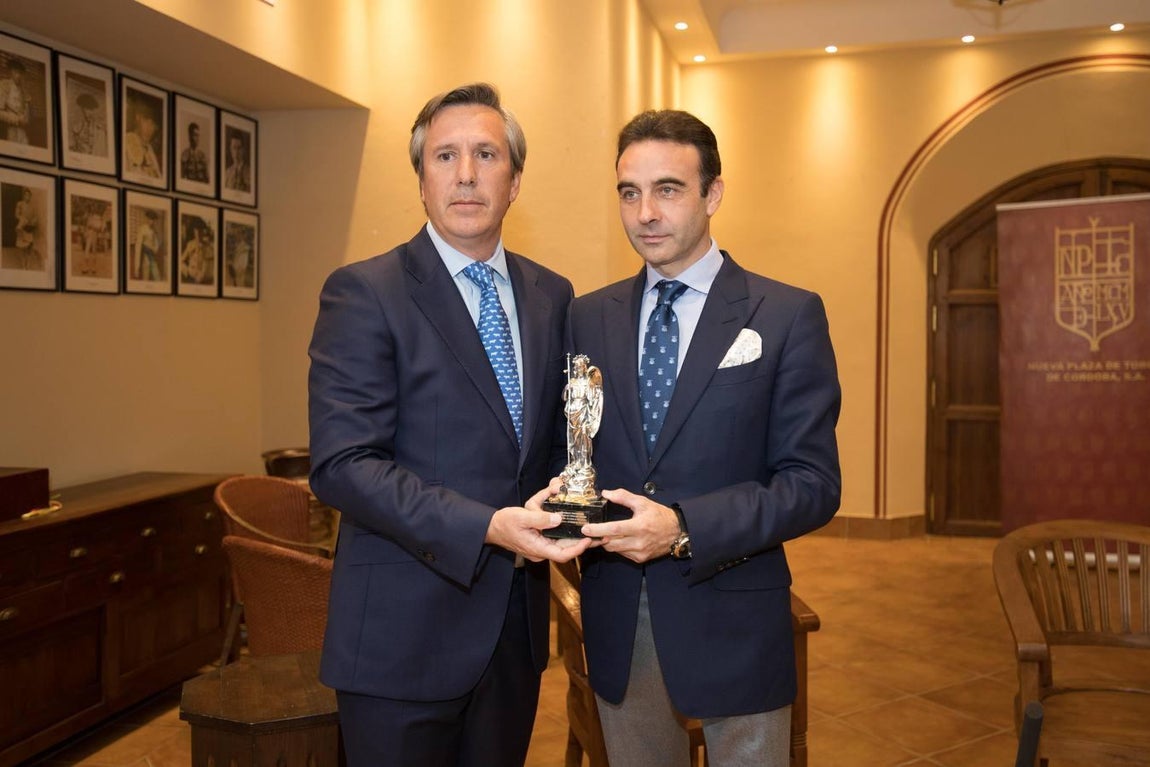 En imágenes, el homenaje a Enrique Ponce de la plaza de toros de Córdoba