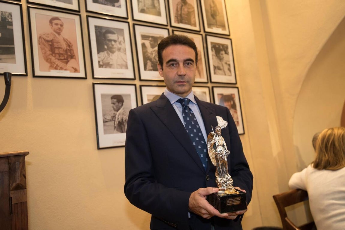 En imágenes, el homenaje a Enrique Ponce de la plaza de toros de Córdoba