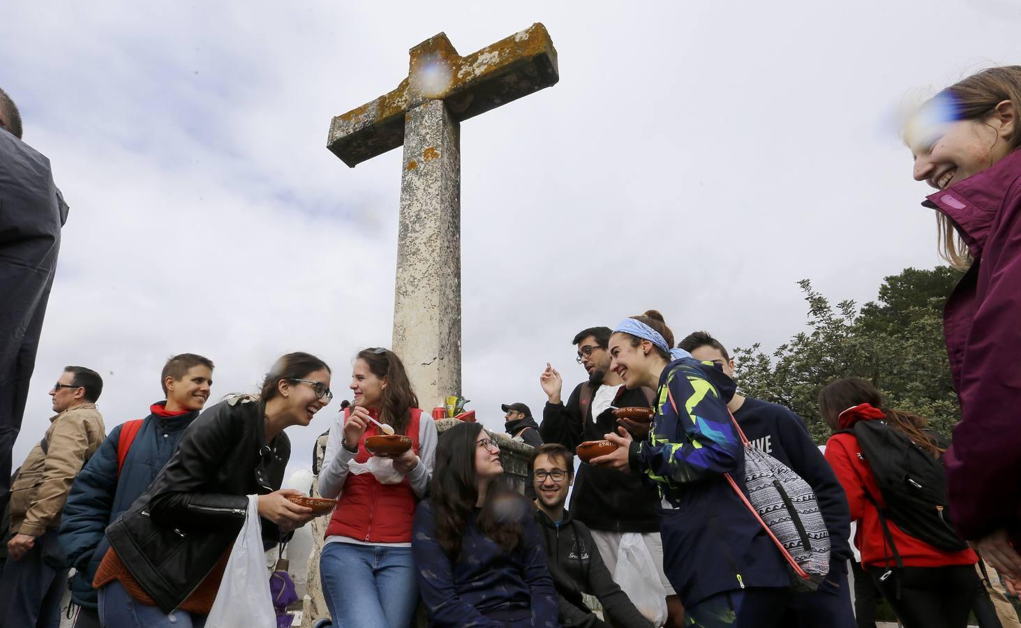 La tradición de las habas de las Ermitas de Córdoba, en imágenes