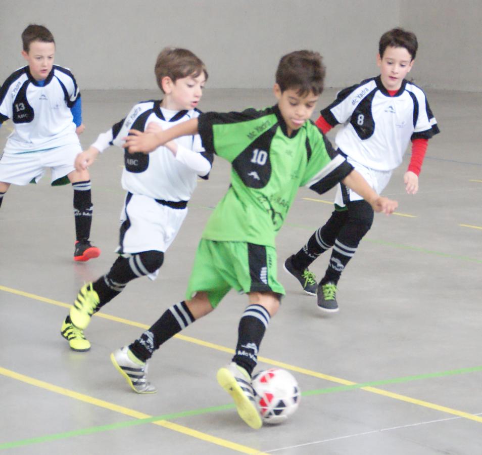 Las mejores imágenes del partido de fútsal benjamín mixto entre Fray Luis de León &quot;B&quot; y Jesús María &quot;C&quot;