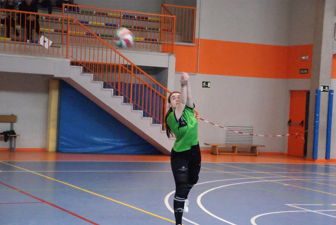 Las mejores imágenes del partido de voleibol juvenil femenino entre Santo Domingo Savio y Ntra. Sra. Consolación
