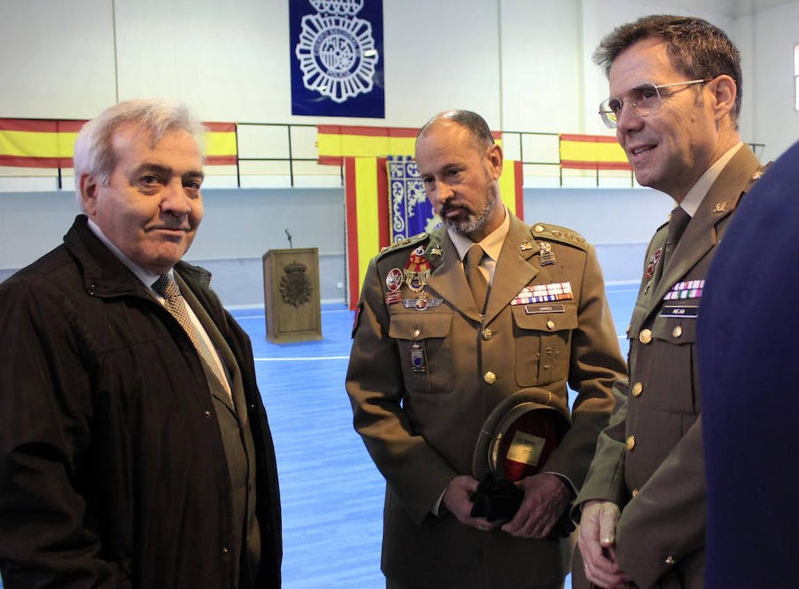 El acto de la toma de posesión de Ángel Alcázar Sempere como jefe provincial de la Policía en Toledo