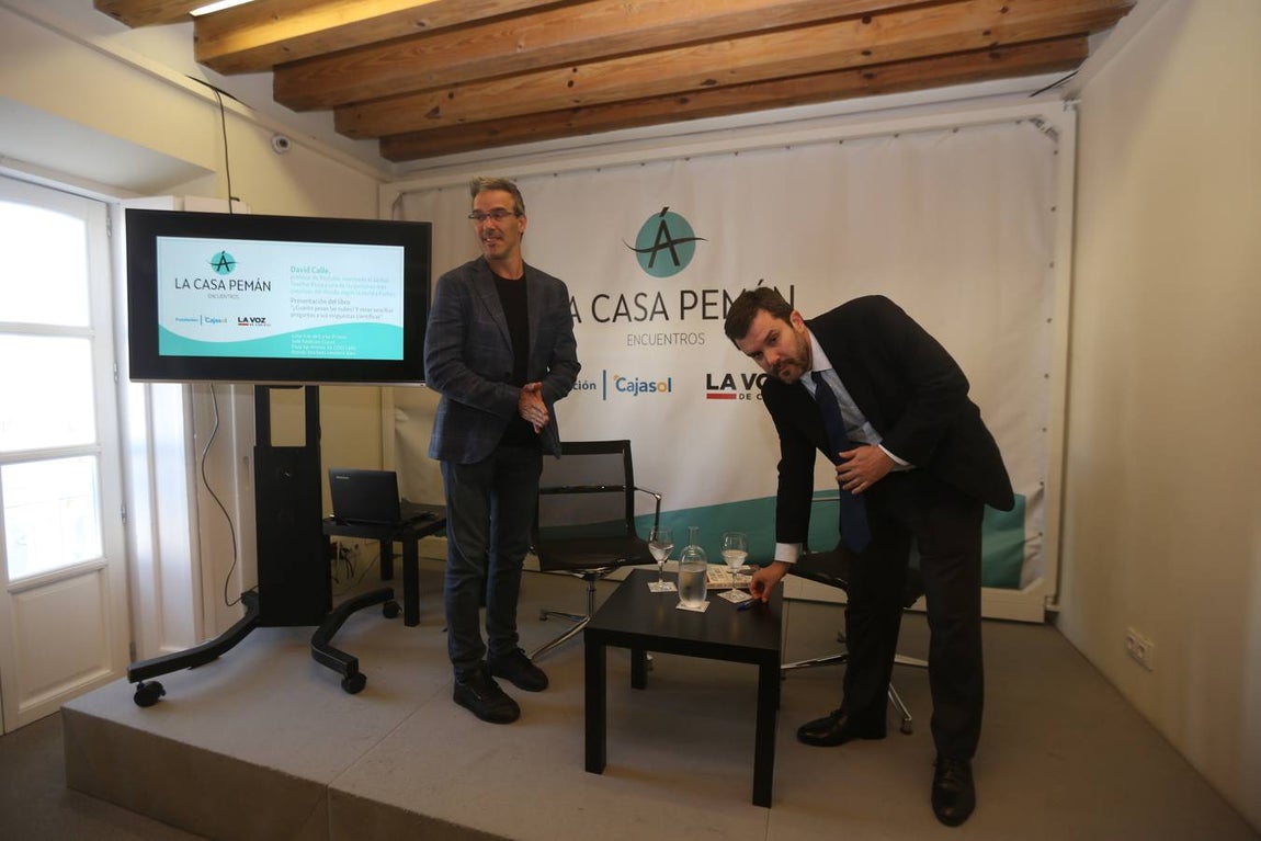 David Calle presenta en Cádiz &#039;¿Cuánto pesan las nubes?&#039;