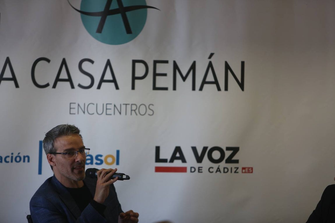 David Calle presenta en Cádiz &#039;¿Cuánto pesan las nubes?&#039;