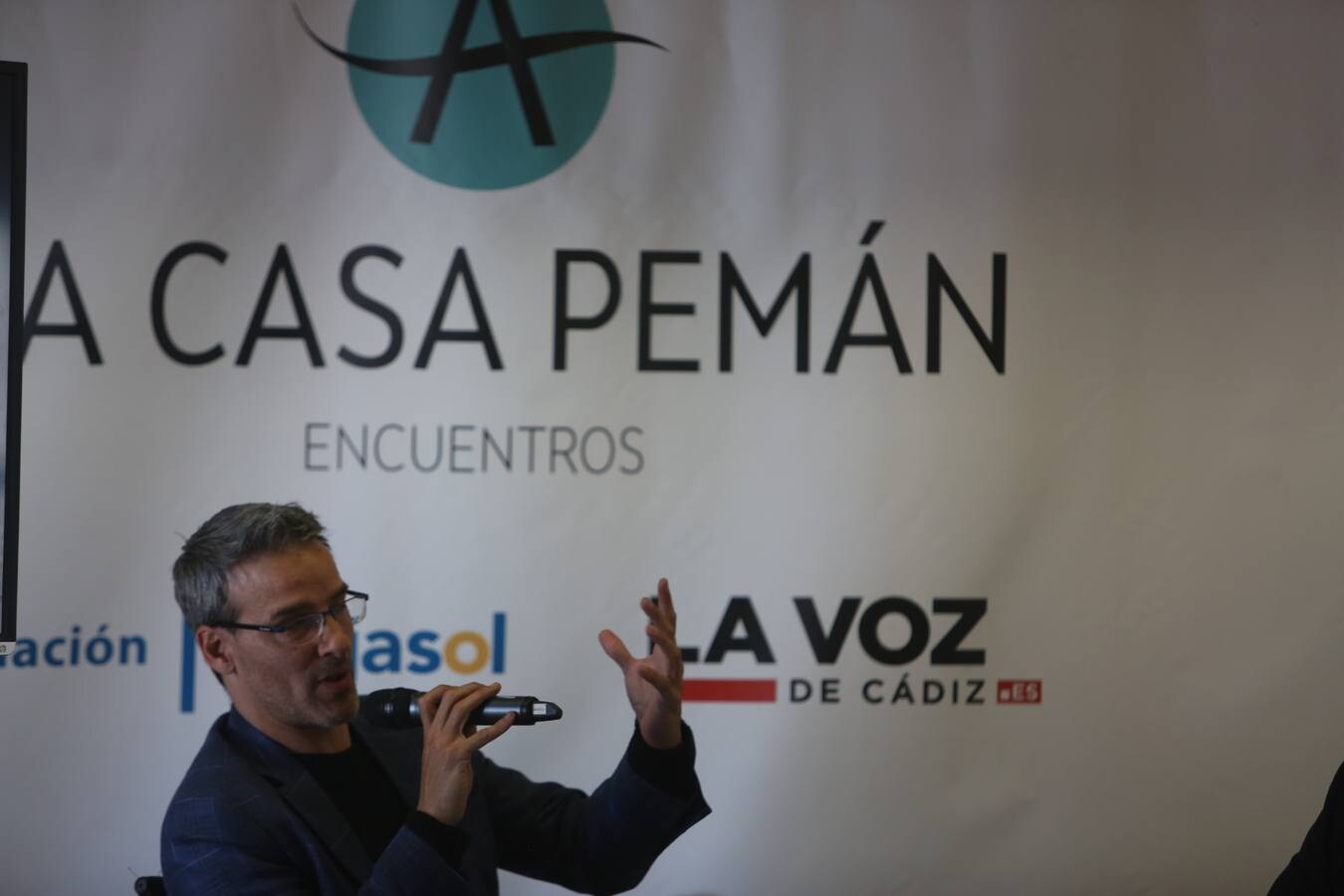David Calle presenta en Cádiz &#039;¿Cuánto pesan las nubes?&#039;