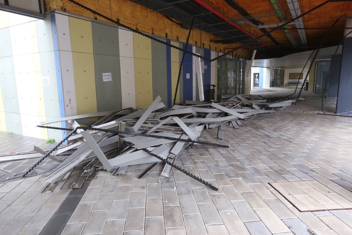 Fotos: Destrozos en el Conservatorio de Música de Cádiz por el temporal