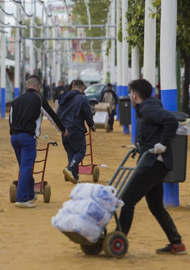 El real se prepara para la Feria de Abril de Sevilla 2018, en imágenes