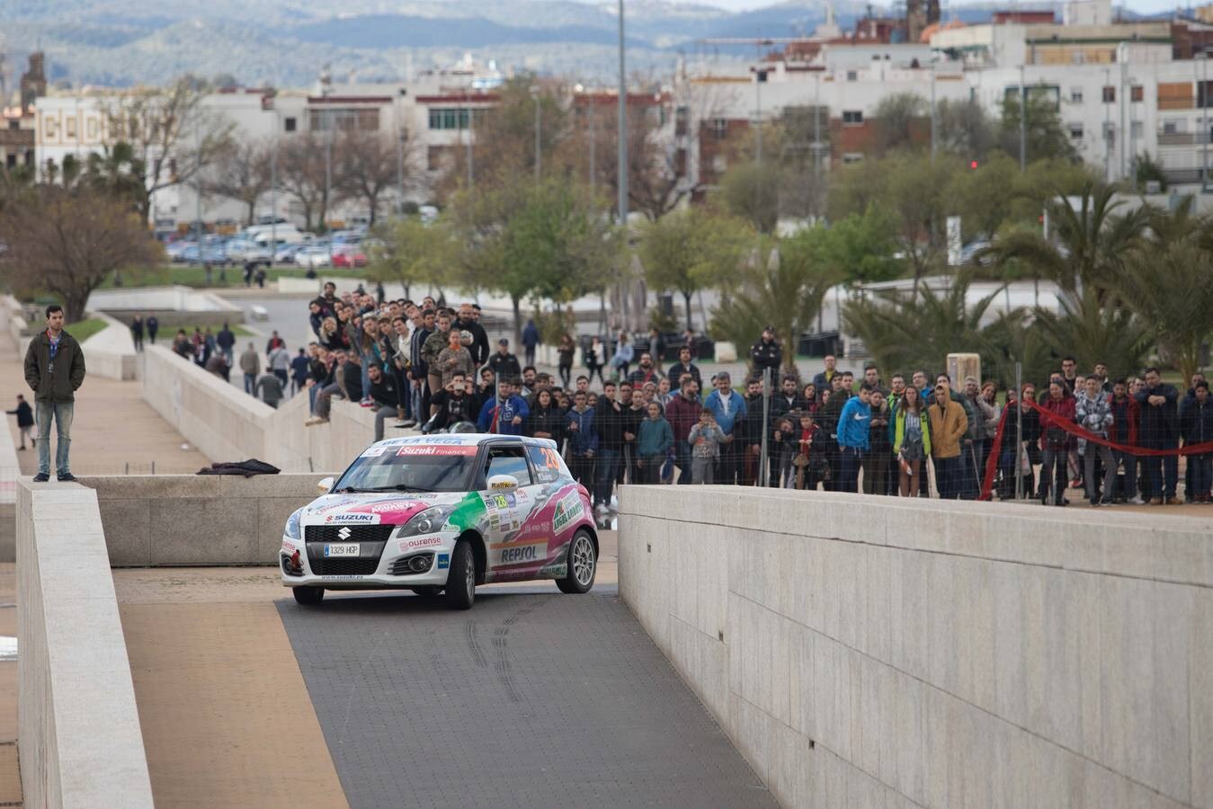 El tramo urbano del Rallye Sierra Morena, en imágenes