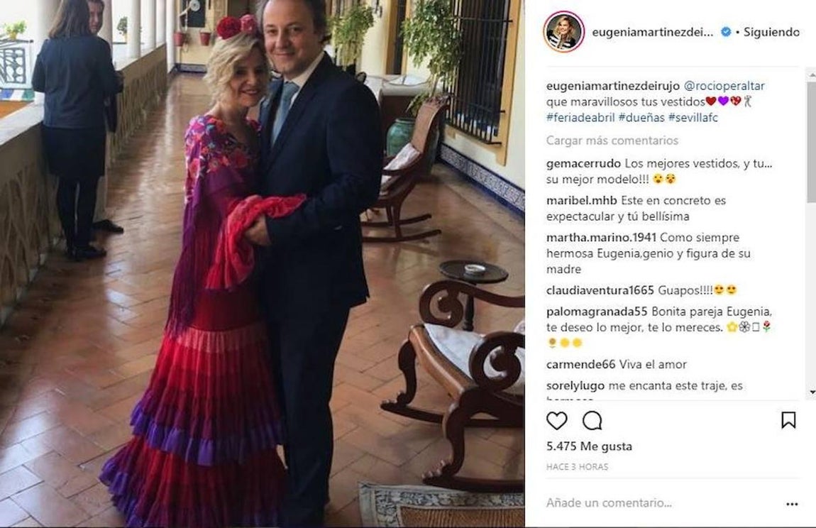 Eugenia Martínez de Irujo ha sido una de las famosas que se han acercado a Sevilla este fin de semana para vivir su fiesta más importante: la feria. 