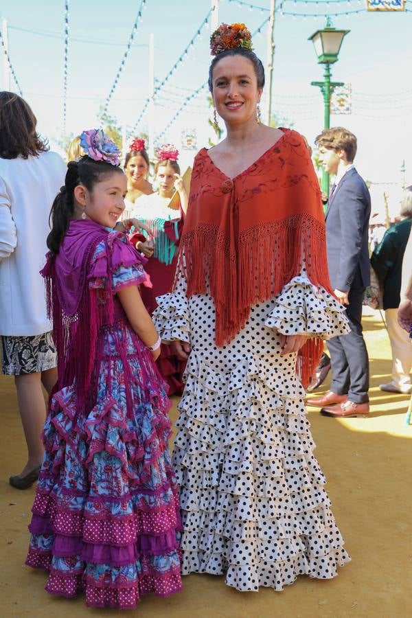 Un paseo por el real de la Feria de Sevilla: Un martes para el recuerdo