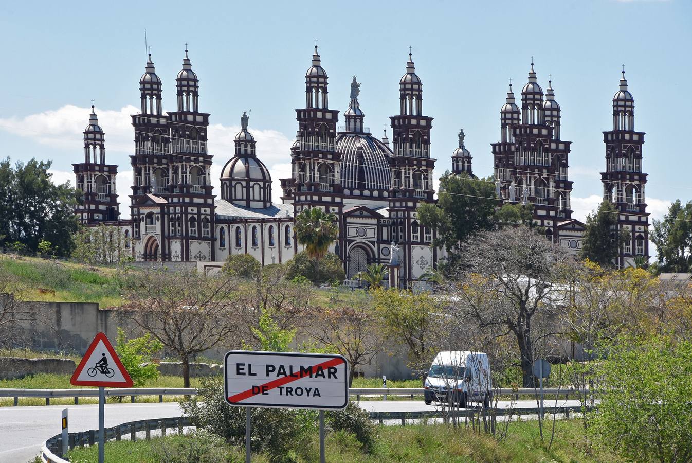 Cincuenta años de las supuestas apariciones en El Palmar de Troya