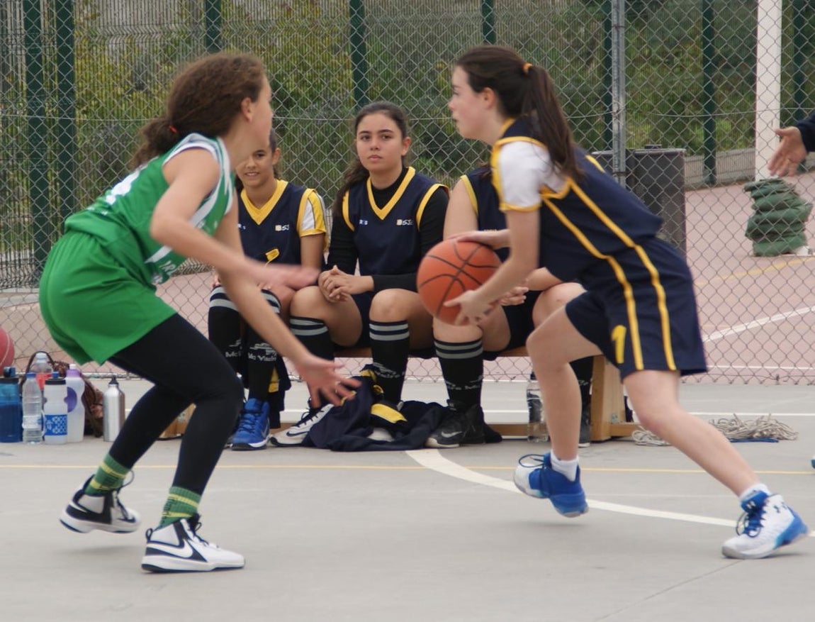 Las mejores imágenes del partido de baloncesto infantil femenino entre San Juan Evangelista y BVM Irlandesas