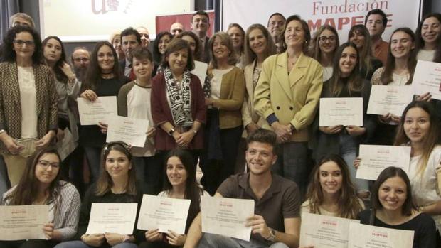 La Infanta Elena, en la entrega de premios del I Campeonato Interuniversitario de bugaMAP en Sevilla