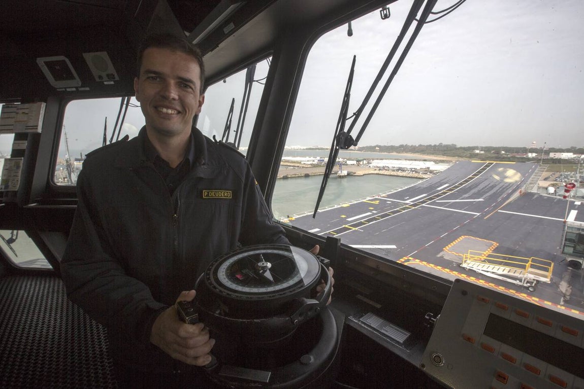 El &#039;Juan Carlos I&#039; ultima los detalles para participar en la misión de Apoyo a Irak