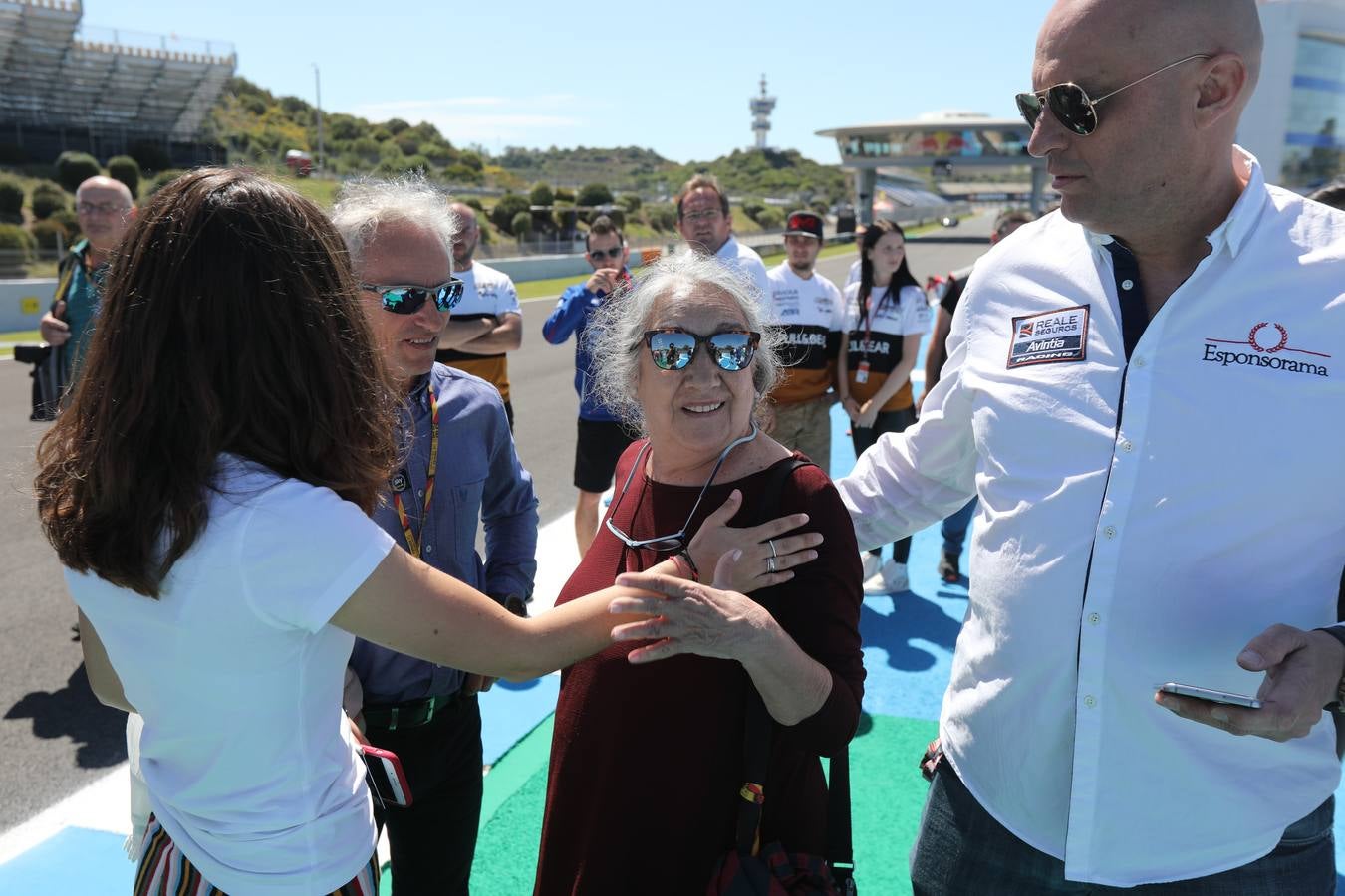 IMÁGENES de la nueva escultura del Circuito de Jerez en recuerdo de Ángel Nieto