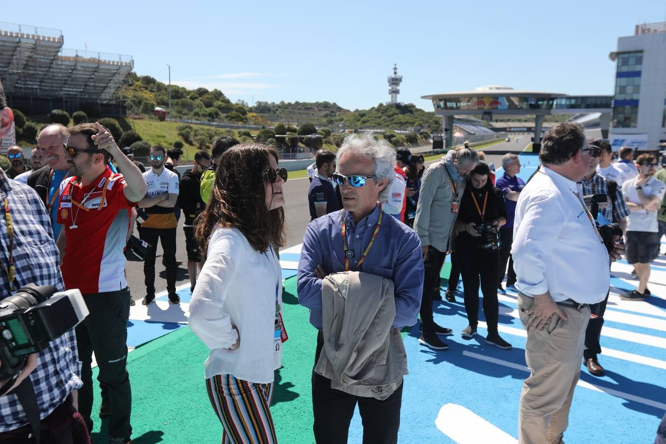 IMÁGENES de la nueva escultura del Circuito de Jerez en recuerdo de Ángel Nieto