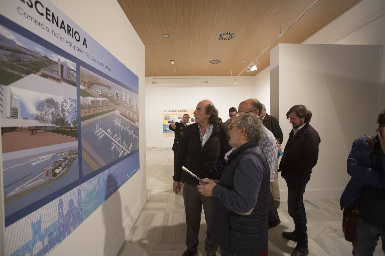 Exposición sobre la integración del muelle en la ciudad