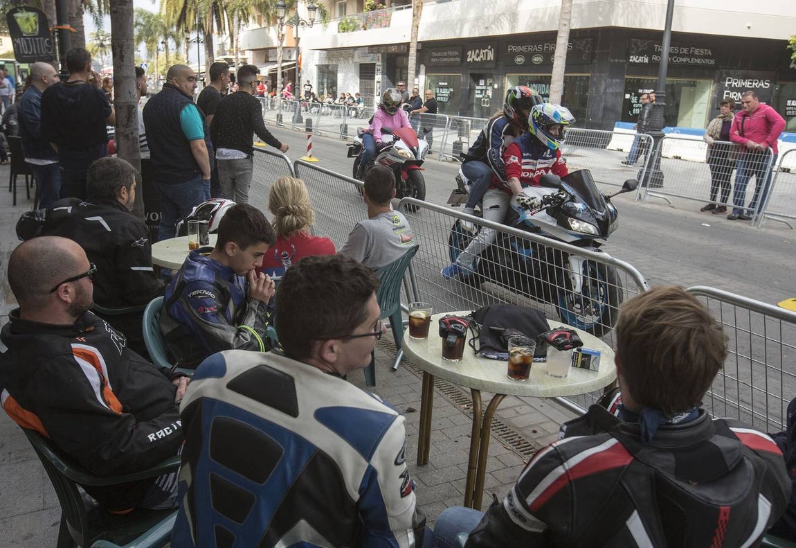 Ambiente de la motorada en El Puerto de Santa María