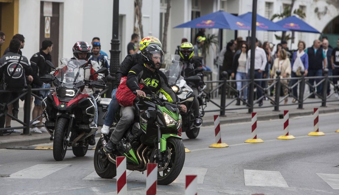 Ambiente de la motorada en El Puerto de Santa María