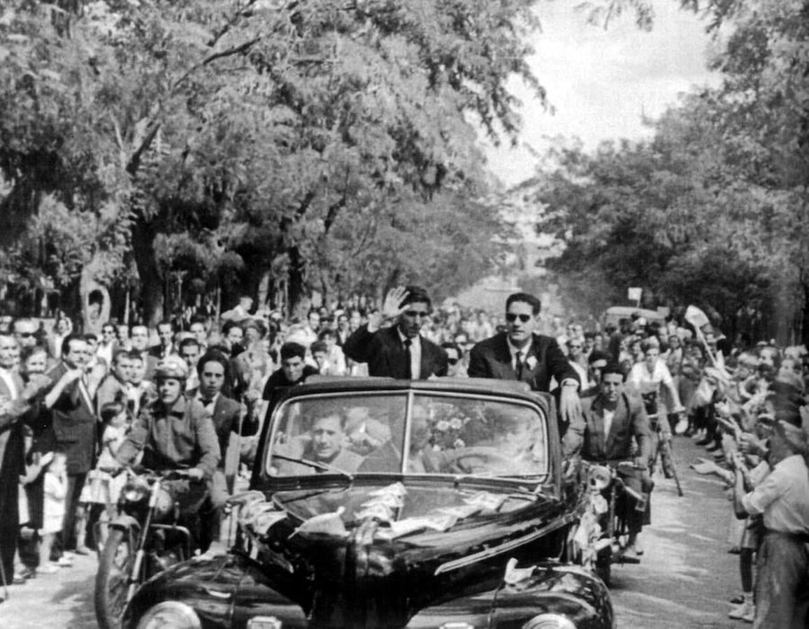 El recibimiento a Bahamontes en Toledo el año que ganó el Tour