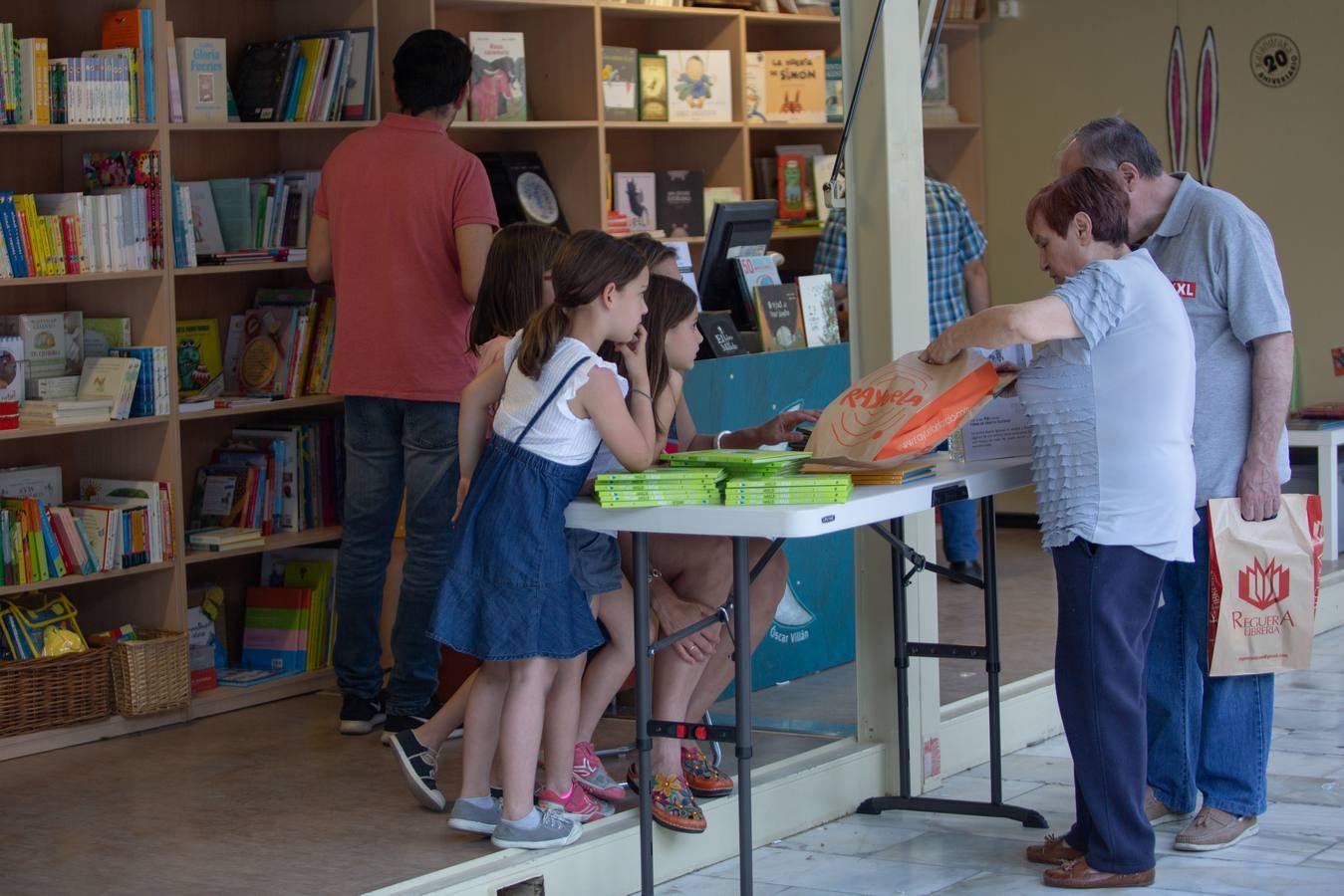 Éxito de público en la Feria del Libro de Sevilla 2018