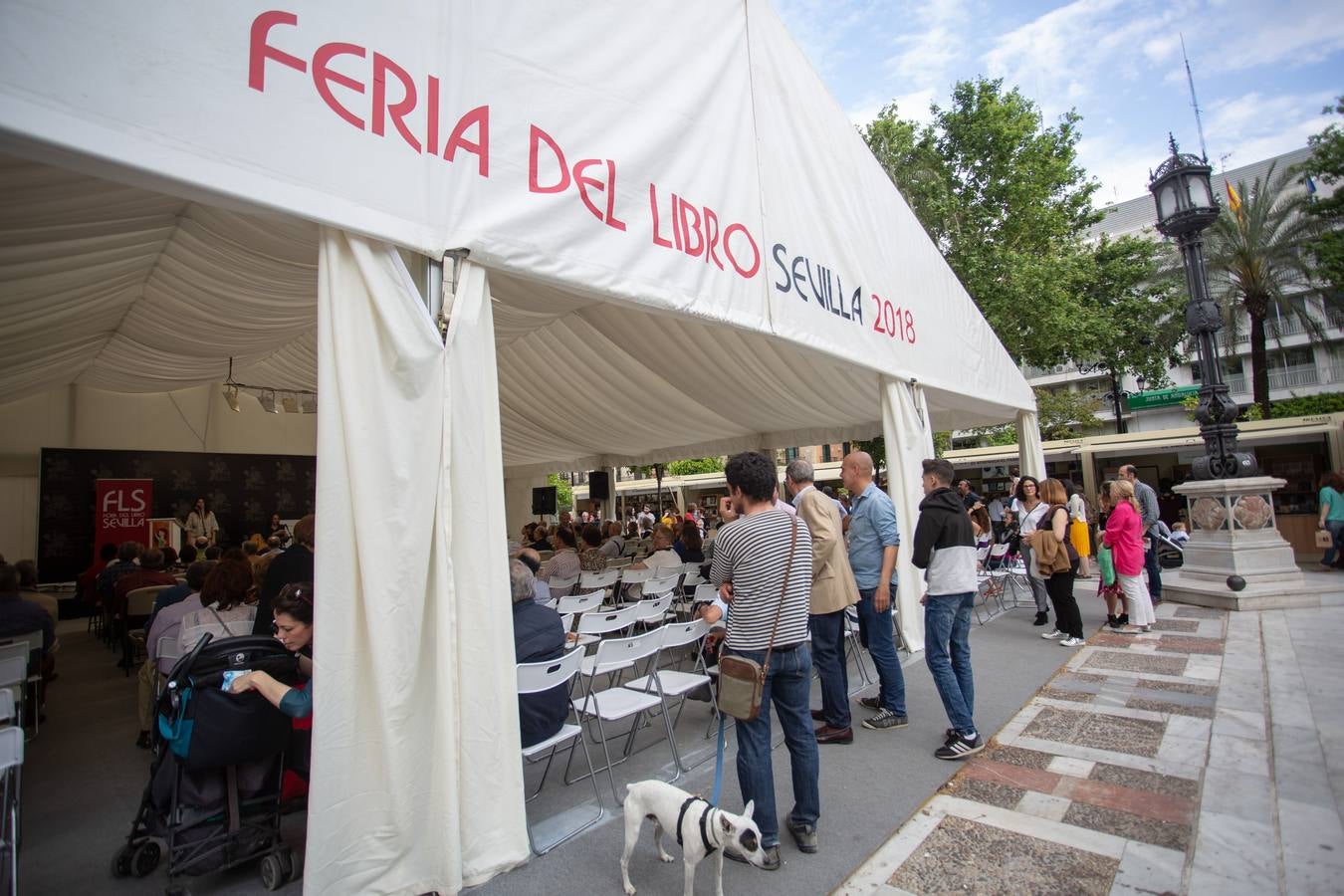 Éxito de público en la Feria del Libro de Sevilla 2018