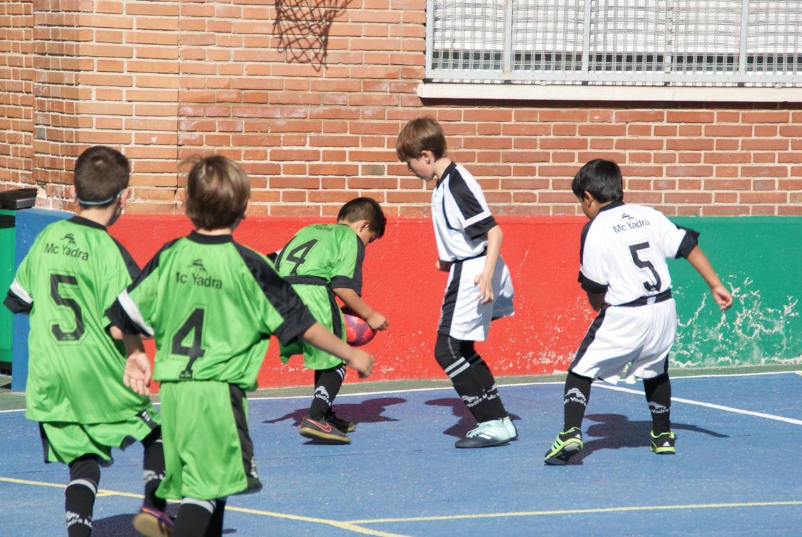 Las mejores imágenes del partido de fútsal benjamín mixto entre Ntra. Sra. Sagrado Corazón y Capuchinos “B”