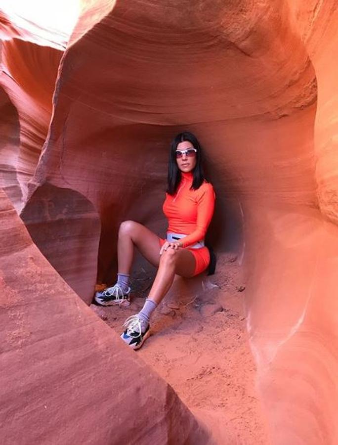 Kourtney Kardashian cambia la gala MET por vacaciones en Arizona. 