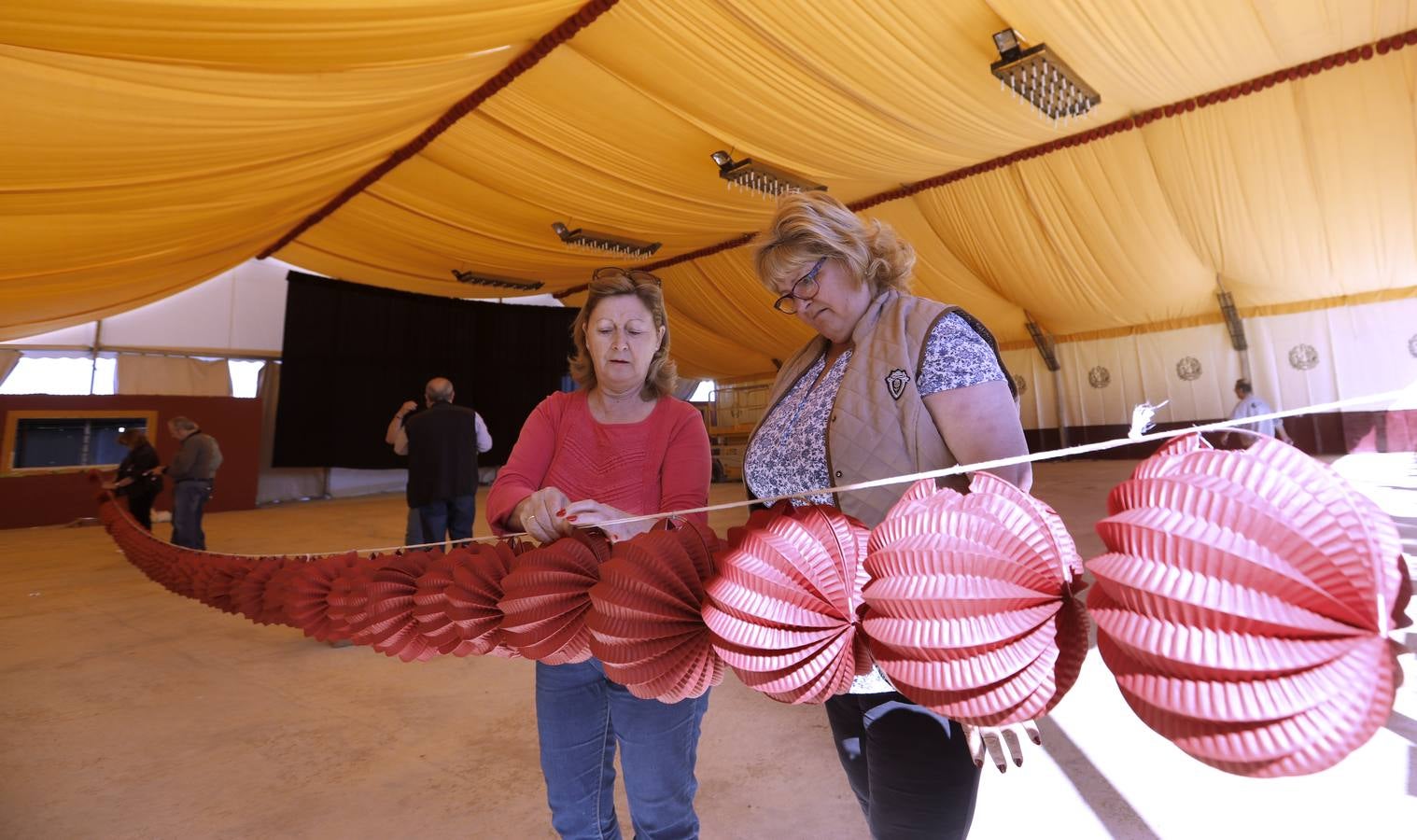 Preparativos de la Feria de Mayo de Córdoba de 2018, en imágenes