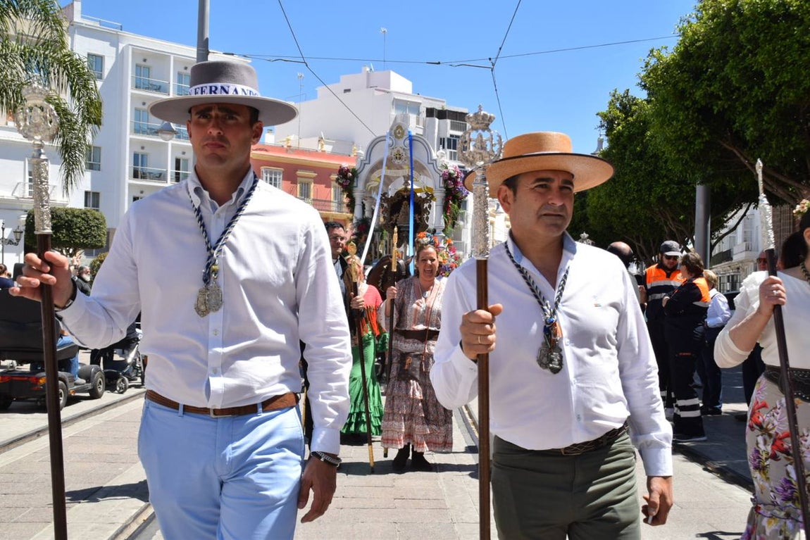 Salida de la hermandad del Rocío de San Fernando