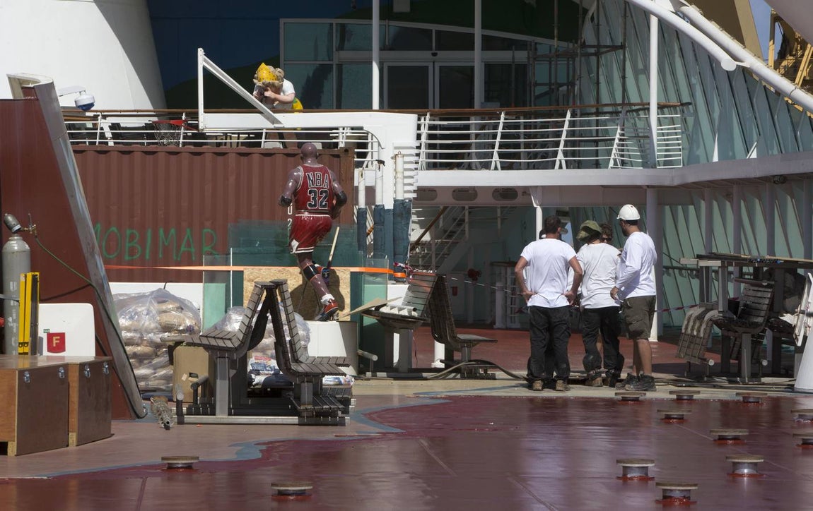 Fotos: La reparación del &#039;Mariner of the seas&#039; en Cádiz, en imágenes