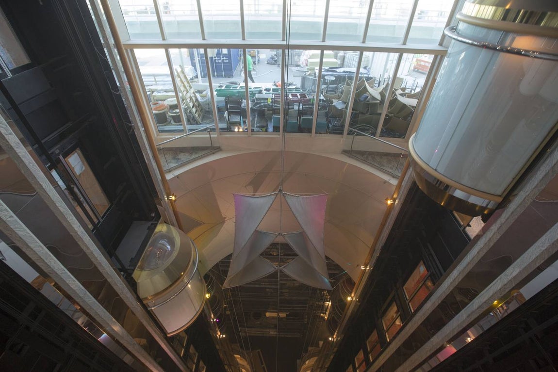 Fotos: La reparación del &#039;Mariner of the seas&#039; en Cádiz, en imágenes