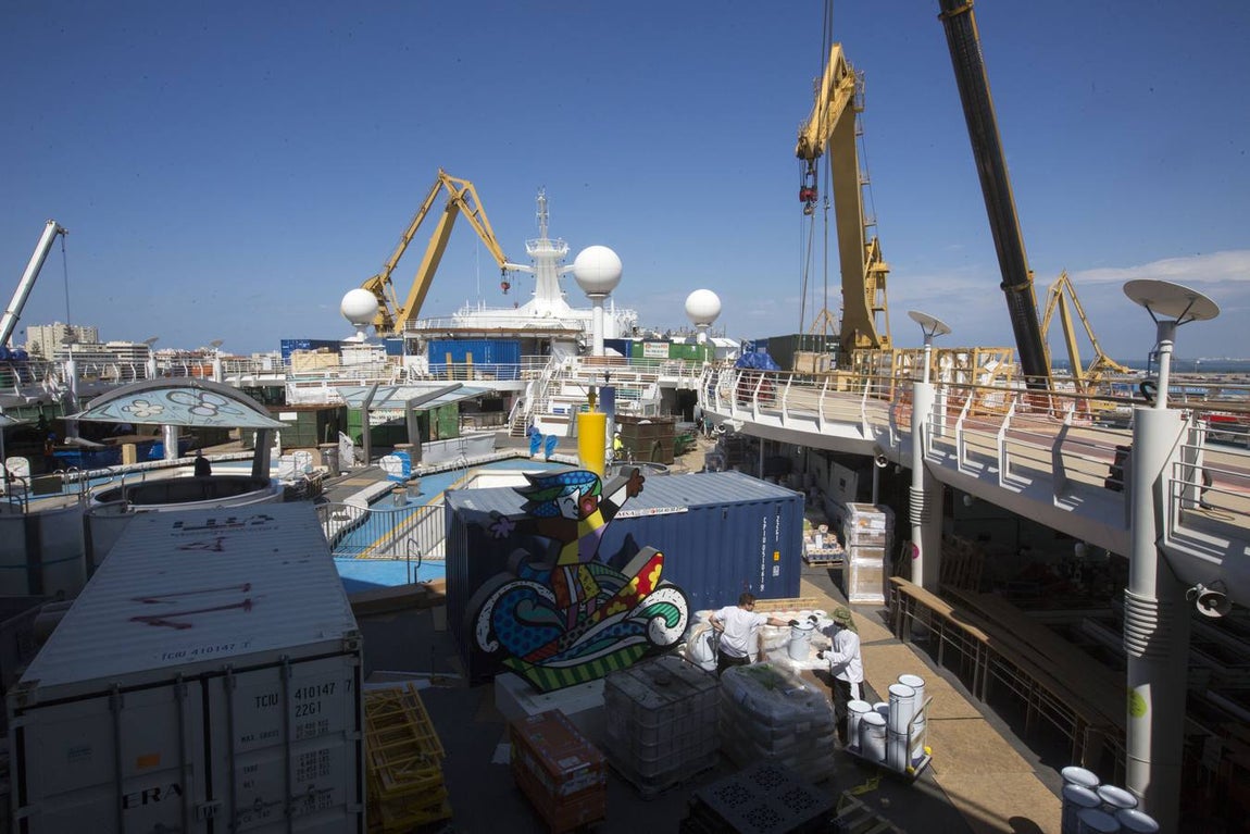 Fotos: La reparación del &#039;Mariner of the seas&#039; en Cádiz, en imágenes