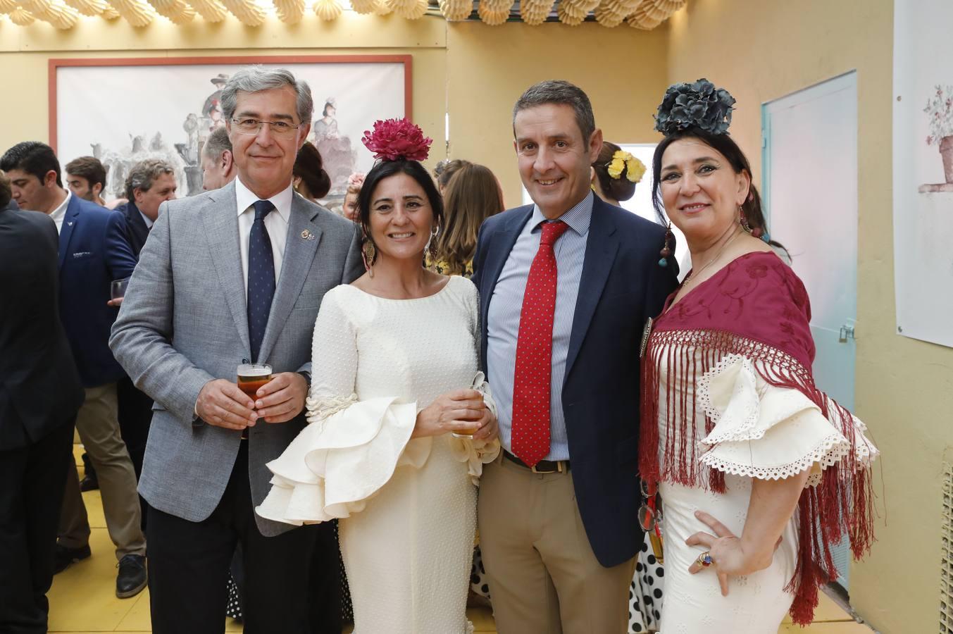 El ambiente en las casetas de la Feria de Córdoba, en imágenes