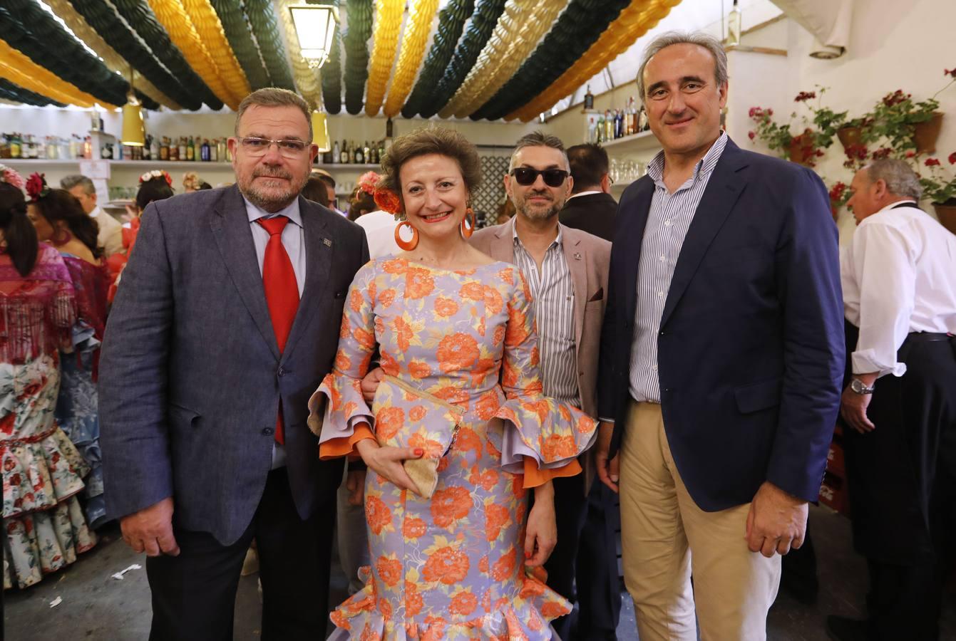 El ambiente en las casetas de la Feria de Córdoba, en imágenes