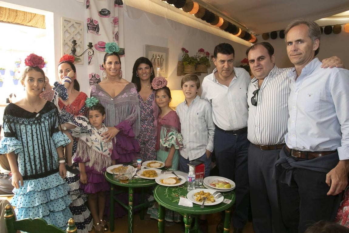 Las casetas el domingo de Feria de Córdoba, en imágenes