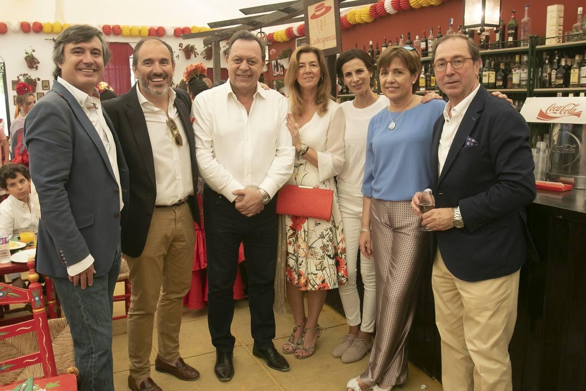 Las casetas el domingo de Feria de Córdoba, en imágenes
